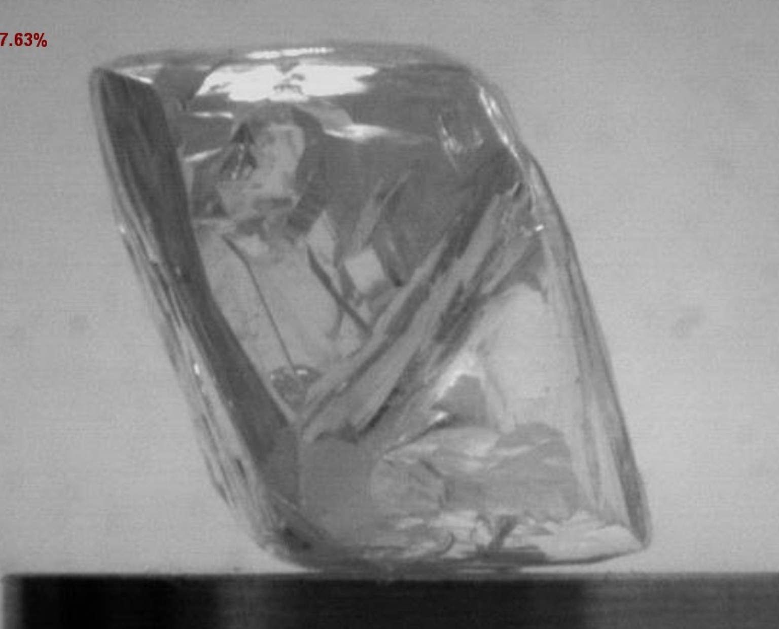 Rough diamond photograph 4
